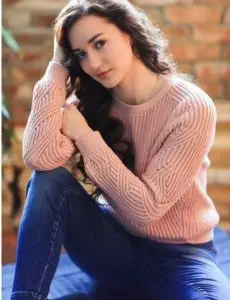 Elite escort service in Tumsar for home and hotel visits